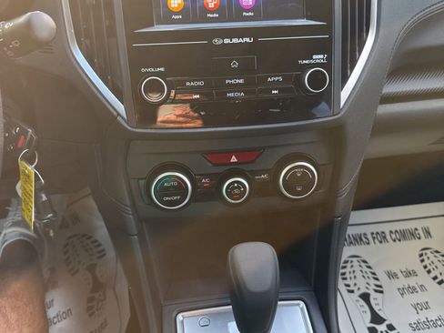 Used 2022 Subaru Crosstrek 2.0i image 31