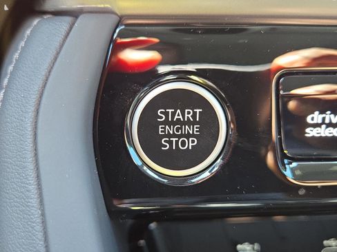 New 2025 Audi Q5 Premium image 13