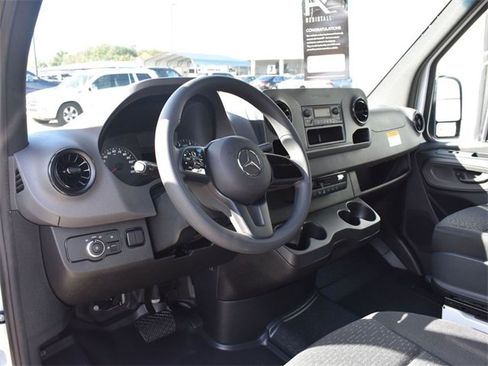 New 2023 Mercedes-Benz Sprinter 2500 image 4