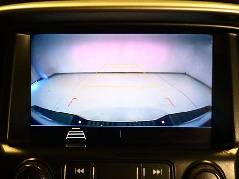 Used 2022 Chevrolet Colorado LT w/ Safety Package image 32