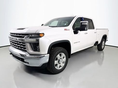 Used 2020 Chevrolet Silverado 2500 LTZ w/ LTZ Premium Package AWD/4WD image 3