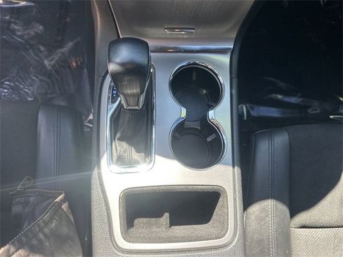 Used 2021 Jeep Grand Cherokee Laredo X image 24