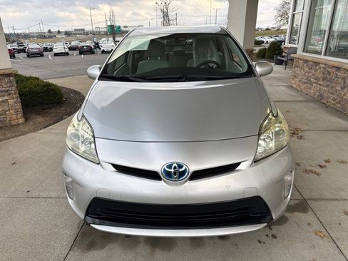 Used 2013 Toyota Prius Three image 3