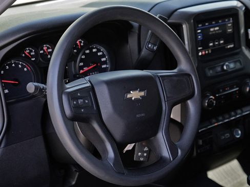Used 2021 Chevrolet Silverado 1500 Custom image 10