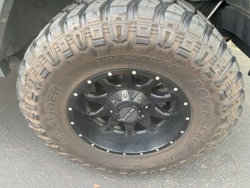 Used 2018 Jeep Wrangler Unlimited Sport S image 8