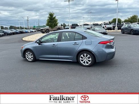 Certified 2025 Toyota Corolla LE FWD image 11