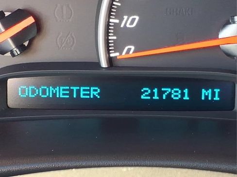 Used 2012 Chevrolet Corvette Convertible RWD image 25