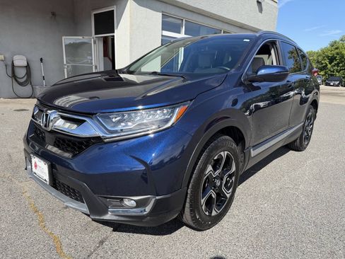 Used 2018 Honda CR-V Touring image 3