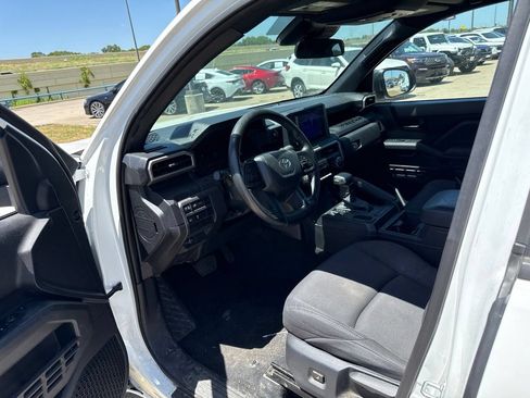 Used 2024 Toyota Tacoma SR RWD image 17