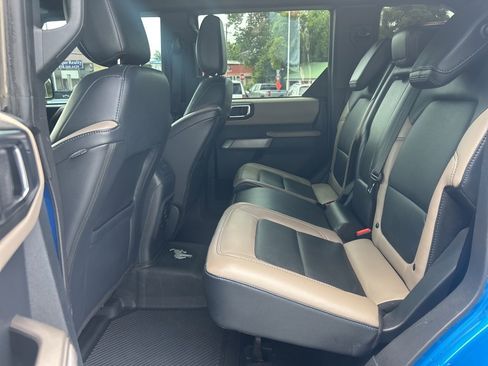 Used 2023 Ford Bronco Wildtrak image 26