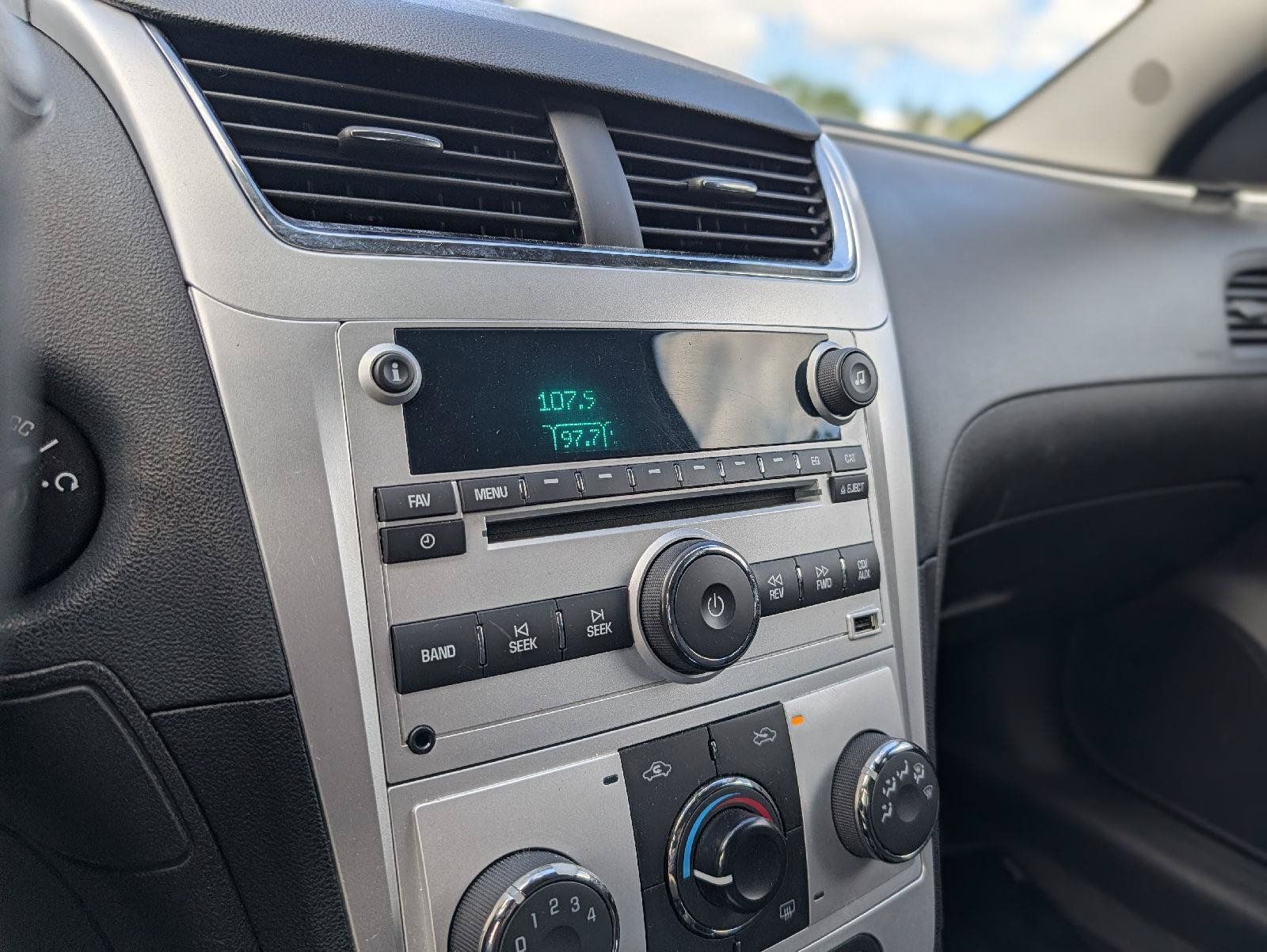 Used 2012 Chevrolet Malibu LT FWD image 19