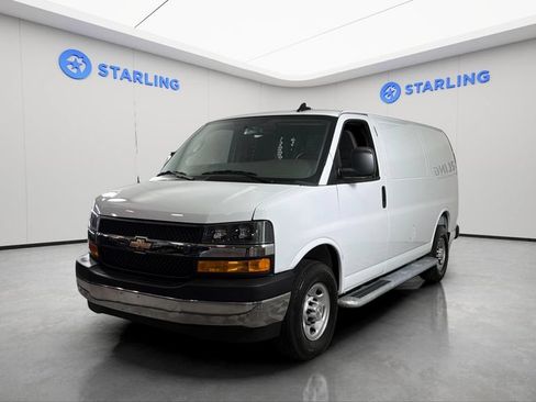 Used 2025 Chevrolet Express 2500 w/ Driver Convenience Package RWD image 2