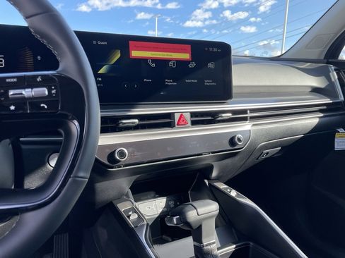 New 2026 Kia Sorento S image 13