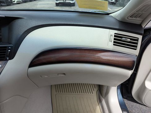 Used 2011 INFINITI M37 x w/ Deluxe Touring Pkg AWD/4WD image 36