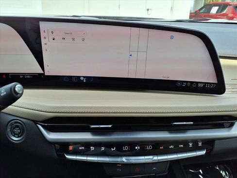 Certified 2025 Cadillac XT4 Premium Luxury FWD image 23