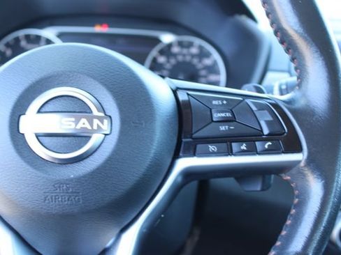 Used 2024 Nissan Altima 2.5 SR FWD image 19