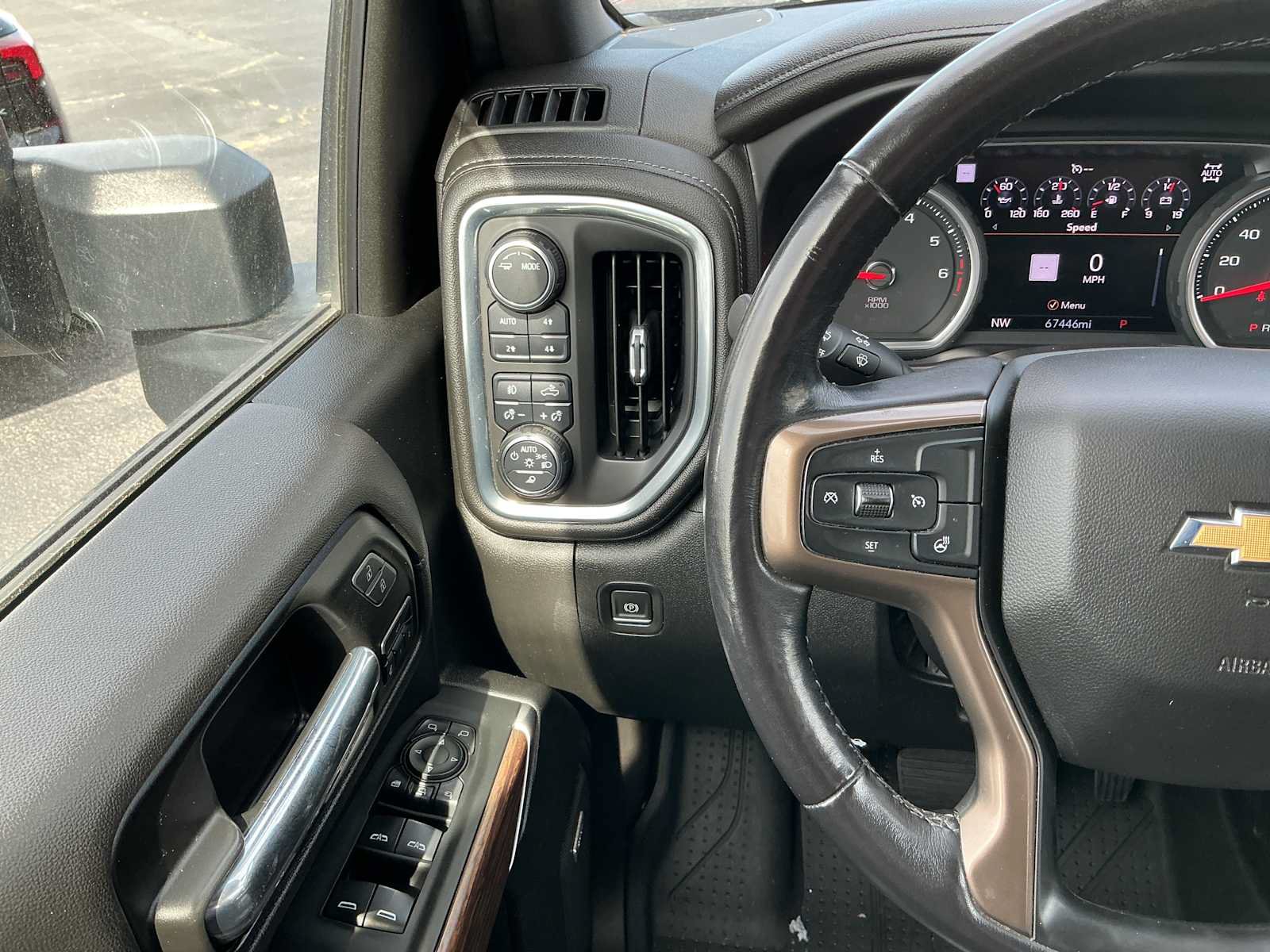 Used 2021 Chevrolet Silverado 2500 High Country AWD/4WD image 10