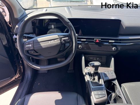 New 2026 Kia Sportage EX image 13