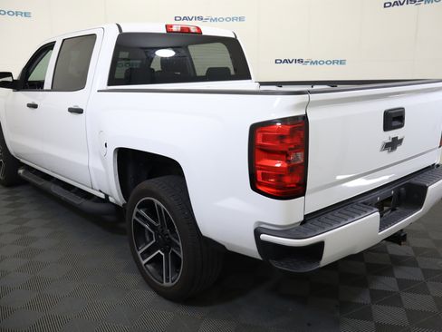 Used 2018 Chevrolet Silverado 1500 Custom w/ LPO, Black Pack AWD/4WD image 10