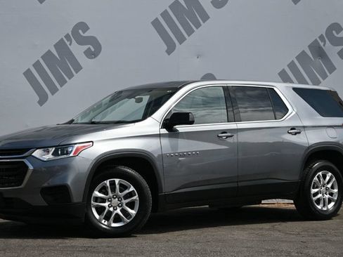 Used 2019 Chevrolet Traverse LS w/ LPO, Floor Liner Package FWD image 1