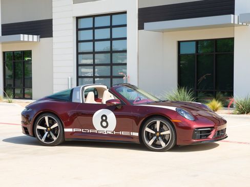 Used 2021 Porsche 911 AWD/4WD image 12