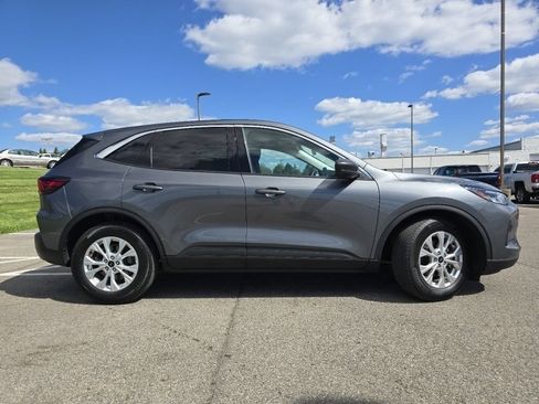 Used 2023 Ford Escape Active w/ Cold Weather Package FWD image 16