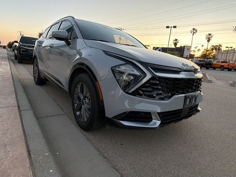 Used 2023 Kia Sportage SX image 6