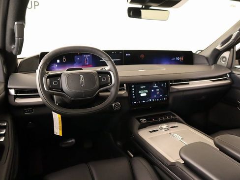 New 2025 Lincoln Navigator L Reserve w/ Jet Appearance Package image 2