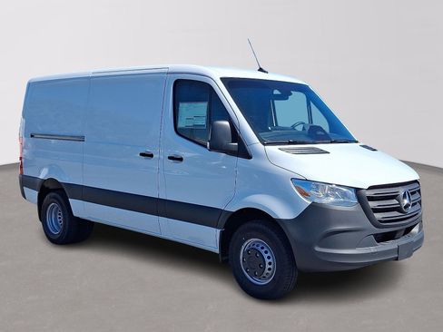 New 2025 Mercedes-Benz Sprinter 3500 image 3