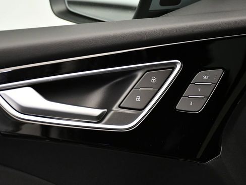 New 2026 Audi Q4 e-tron Premium image 34