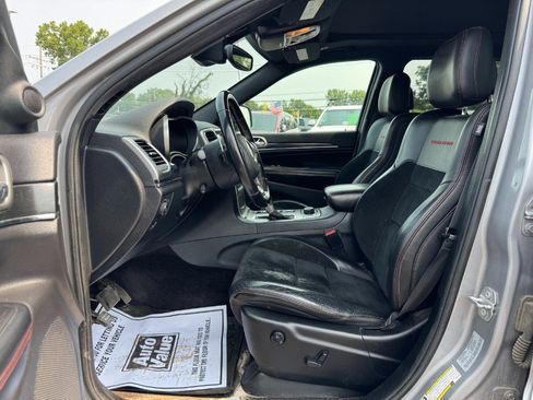 Used 2017 Jeep Grand Cherokee Trailhawk w/ Trailhawk Luxury Group AWD/4WD image 15