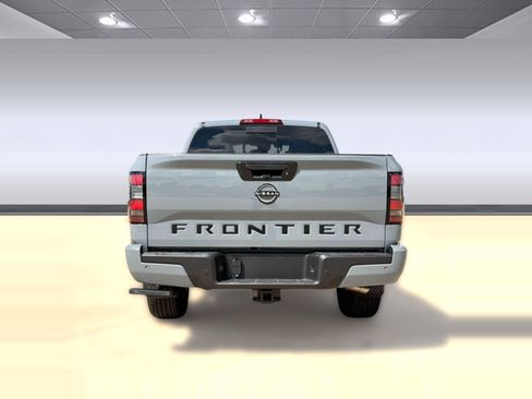 Used 2026 Nissan Frontier SV w/ All-Weather Content Package RWD image 10