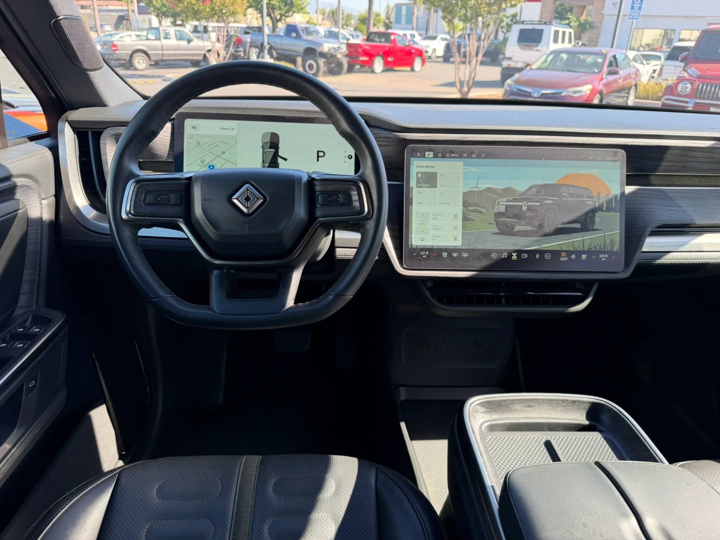 Used 2025 Rivian R1S Adventure Dual AWD/4WD image 45