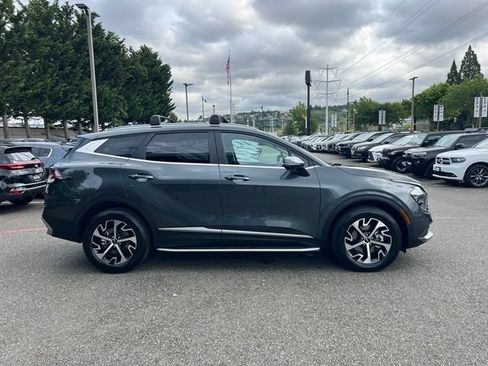Certified 2023 Kia Sportage EX AWD/4WD image 8