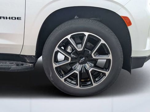 Used 2024 Chevrolet Tahoe RST w/ Sport Performance Package image 11