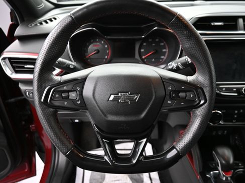Used 2023 Chevrolet TrailBlazer RS w/ Convenience Package FWD image 11