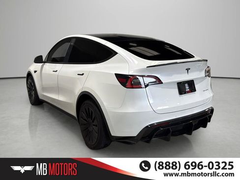 Used 2021 Tesla Model Y Long Range AWD/4WD image 5