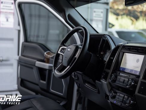 Used 2020 Ford F150 Lariat image 16