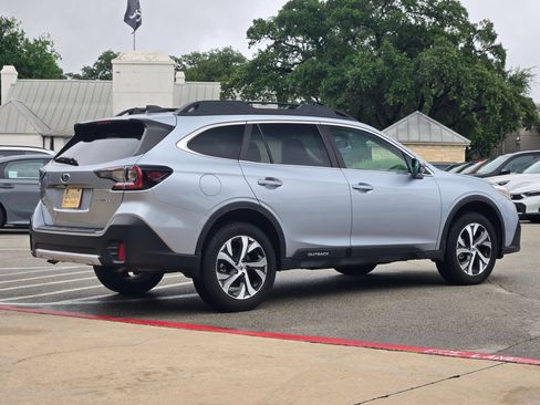 Used 2022 Subaru Outback Limited XT w/ Popular Package #2 AWD/4WD image 3
