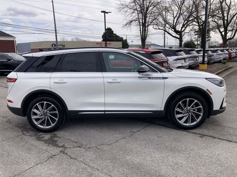 New 2026 Lincoln Corsair Premiere image 2