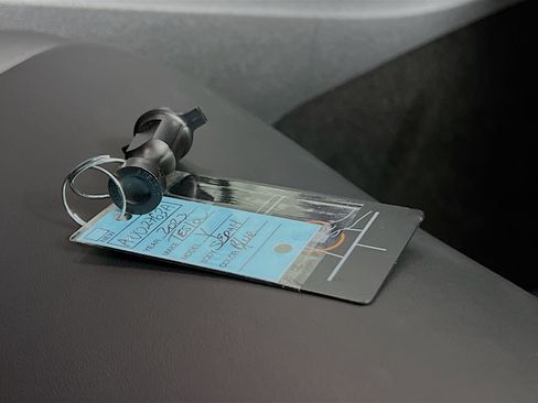 Used 2023 Tesla Model Y Long Range image 35