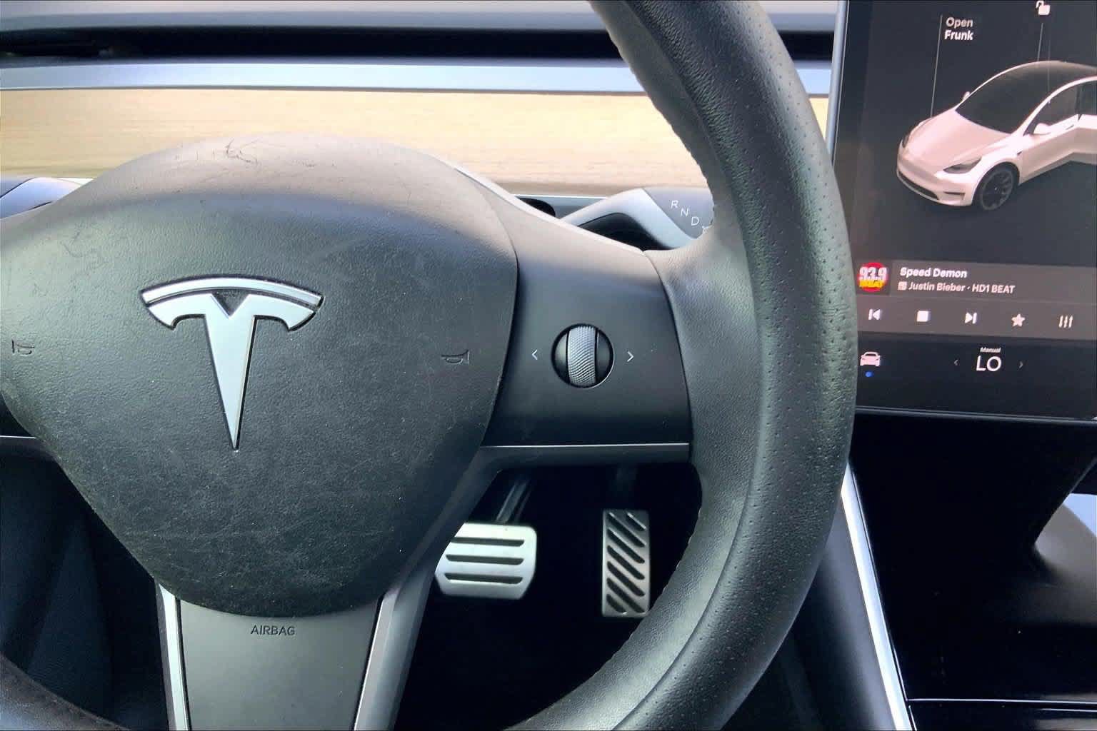 Used 2021 Tesla Model Y 2WD image 25