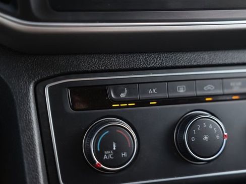 Used 2018 Volkswagen Atlas SE FWD image 34
