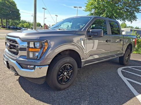 Used 2023 Ford F150 XLT AWD/4WD image 3