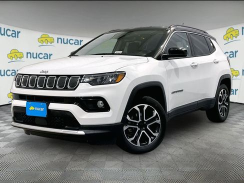 Used 2022 Jeep Compass Limited image 3