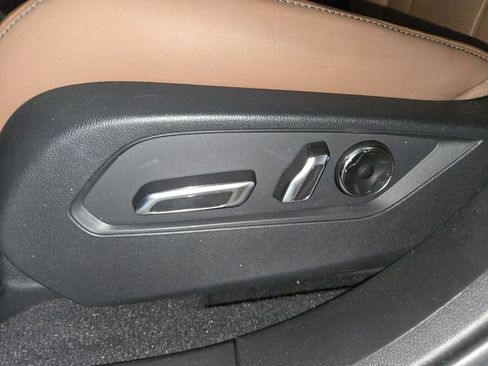 Used 2025 Acura RDX w/ Technology Package image 12