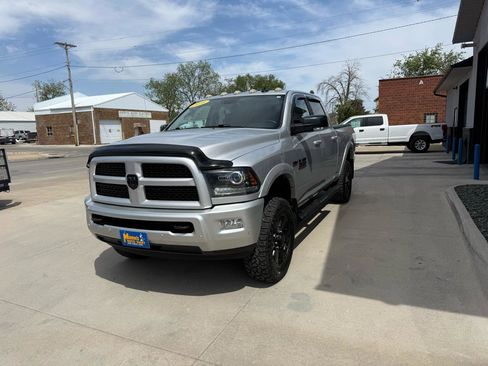 Used 2016 RAM 2500 Laramie w/ Sport Appearance Group AWD/4WD image 3