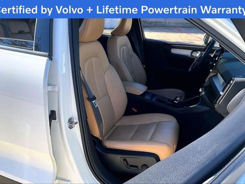 Used 2020 Volvo XC40 T5 Momentum w/ Protection Package Premier image 10