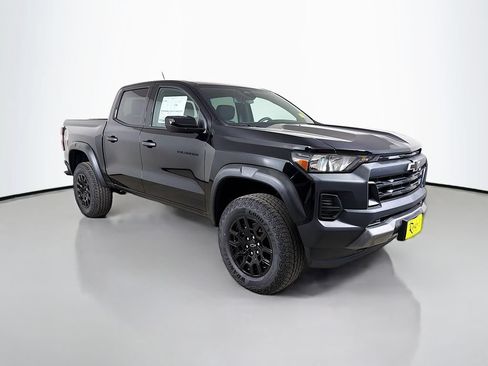 New 2026 Chevrolet Colorado Trail Boss AWD/4WD image 3