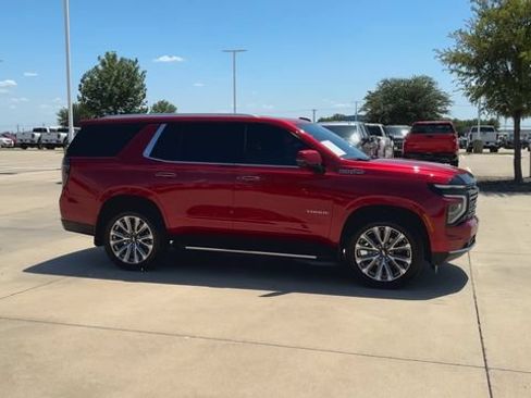 Certified 2025 Chevrolet Tahoe High Country AWD/4WD image 2